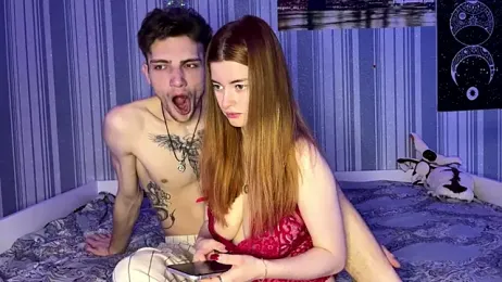 EmiliaCouple stripchat stream image