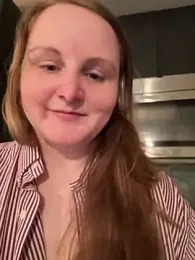 GingerSnap33 stripchat stream image