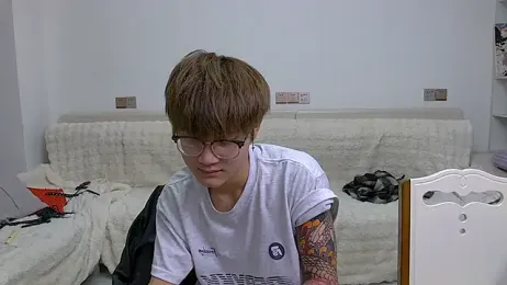 KK-cuteboy stripchat stream image