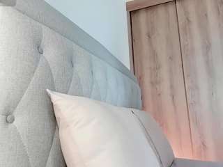 lauracriistina camsoda stream image