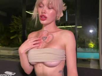 golden_alinee chaturbate stream image