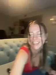 molly_witha_chance stripchat stream image