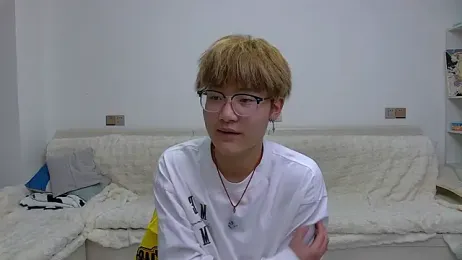 KK-cuteboy stripchat stream image