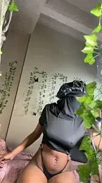 StrawberryXpeach stripchat stream image