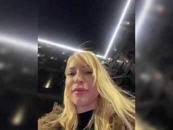 Cristi-Candy bongacams stream image