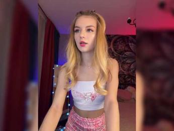 ilittleheart bongacams stream image