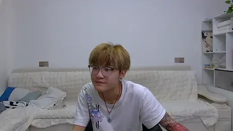 KK-cuteboy stripchat stream image