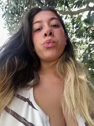 Enyeld_ruru stripchat stream image