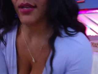 lady-brownn camsoda stream image