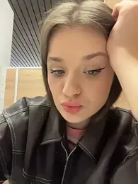 KittyQueeny stripchat stream image, 13.03.2026 12:00