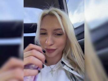 Cristi-Candy bongacams stream image