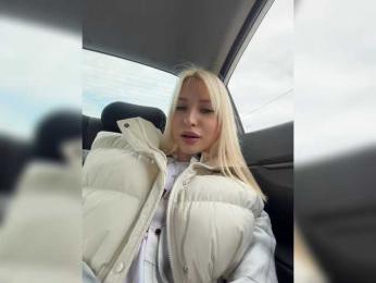 Cristi-Candy bongacams stream image