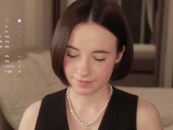 MissEssie bongacams stream image