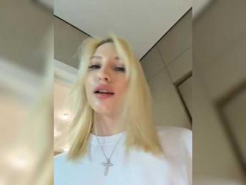 Cristi-Candy bongacams stream image