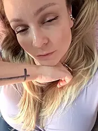 Bondgirl_013 stripchat stream image