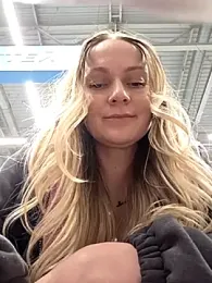 Bondgirl_013 stripchat stream image