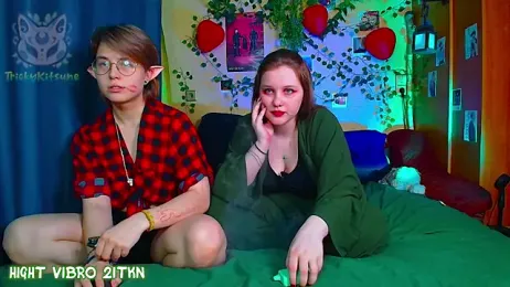 TrickyKitsune stripchat stream image