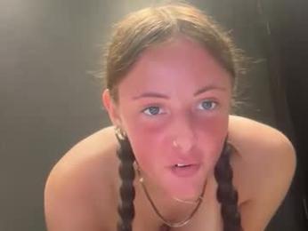 zoepriceee chaturbate stream image, 18.04.2026 20:00