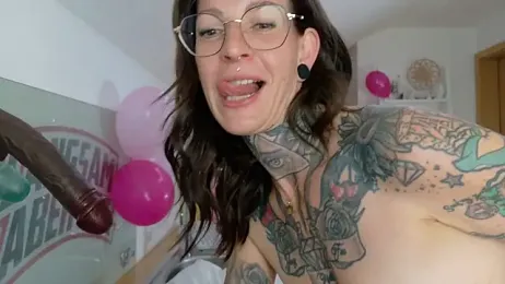 BrownieyQueen stripchat stream image, 27.04.2026 06:50