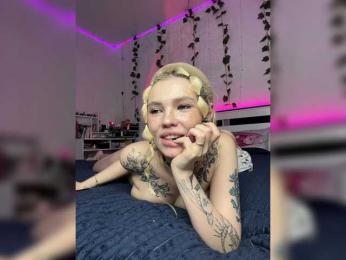 EmmaGoodGirl bongacams stream image