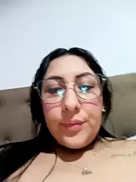 You-kitty2025 stripchat stream image