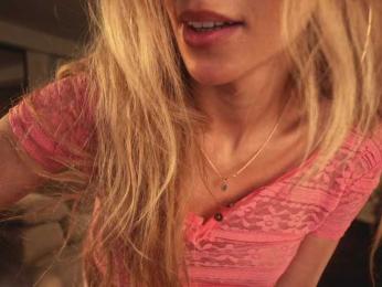 HeyBanana bongacams stream image