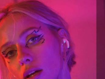 HeyBanana bongacams stream image