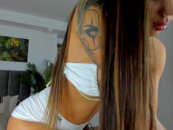 Fancy-t33n bongacams stream image