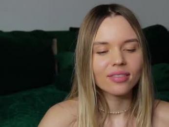 corni__ chaturbate stream image, 10.04.2025 16:00