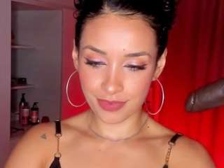 dani-moore camsoda stream image