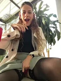 alana15 stripchat stream image