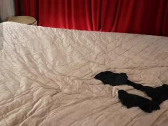 blondehottiek chaturbate stream image