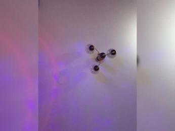 LittleDelora bongacams stream image