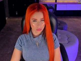 madelinefox camsoda stream image