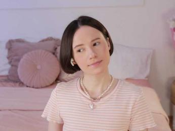 MissEssie bongacams stream image