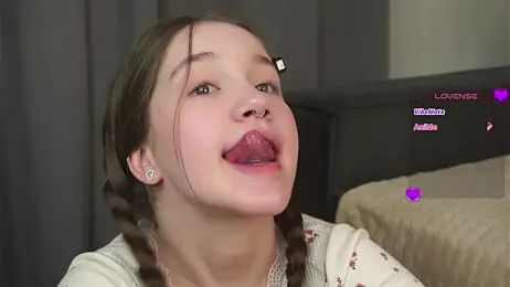 AmiLewis stripchat stream image