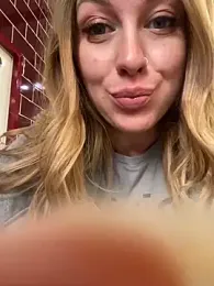 Sweet___Emily stripchat stream image