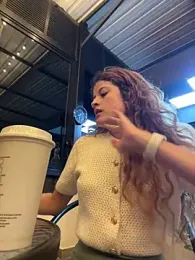 alana15 stripchat stream image