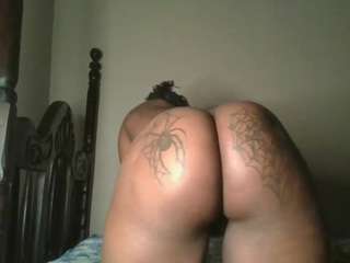 yourthickgyal camsoda stream image