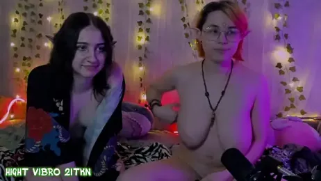 TrickyKitsune stripchat stream image