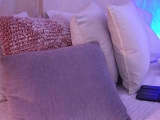 emilybell camsoda stream image